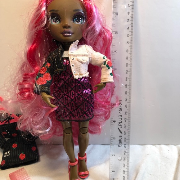 Rainbow High Fashion Doll - Daria Roselyn complete - Picture 8 of 15